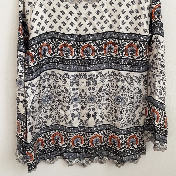 Johnny Was Ivory Grey orange floral motif silk blouse XS - Picture 2 of 8